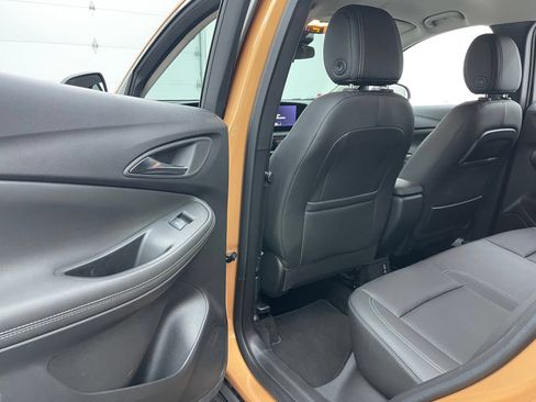 Used 2024 Buick Encore GX Sport Touring w/ Comfort Package AWD/4WD image 36