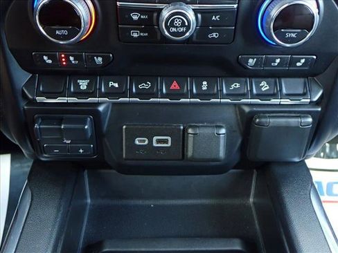 Used 2022 Chevrolet Silverado 2500 LTZ w/ LTZ Texas Edition image 19