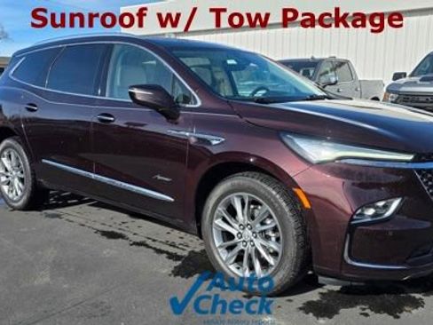 Used 2023 Buick Enclave Avenir w/ Avenir Technology Package image 1