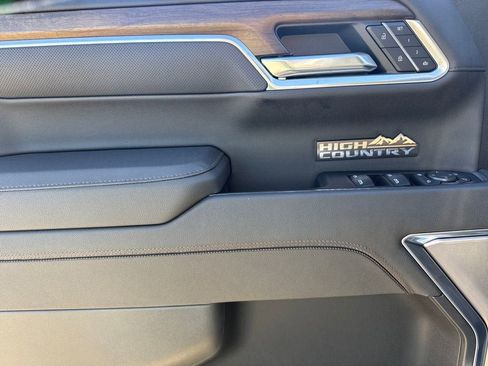 New 2026 Chevrolet Silverado 1500 High Country w/ Technology Package AWD/4WD image 22