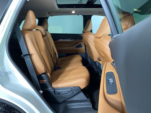 Used 2023 INFINITI QX60 Sensory w/ Cargo Package image 38