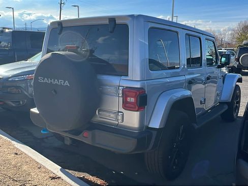 Used 2023 Jeep Wrangler Sahara w/ Cold Weather Group image 5