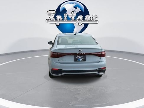 New 2026 Volkswagen Jetta SE FWD image 3