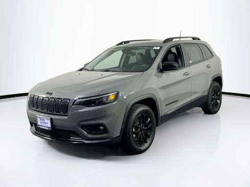 Used 2023 Jeep Cherokee Altitude Lux w/ Lux Elite Package AWD/4WD image 1