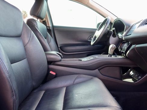Used 2017 Honda HR-V EX-L image 17