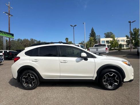 Used 2014 Subaru Crosstrek 2.0i Limited AWD/4WD image 9