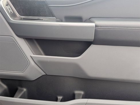 Used 2022 Ford F150 XLT w/ Equipment Group 302A High image 26