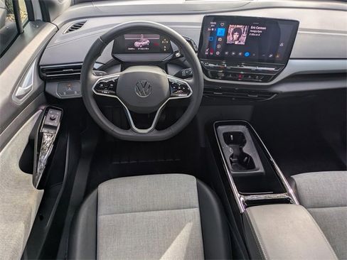 Used 2023 Volkswagen ID.4 Pro image 17