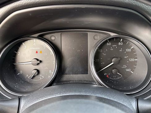 Used 2020 Nissan Rogue S image 28