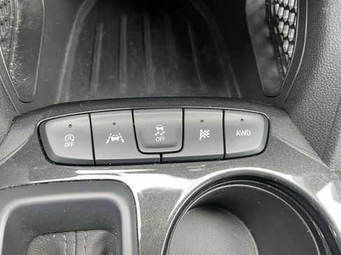 Used 2025 Chevrolet TrailBlazer LT AWD/4WD image 12