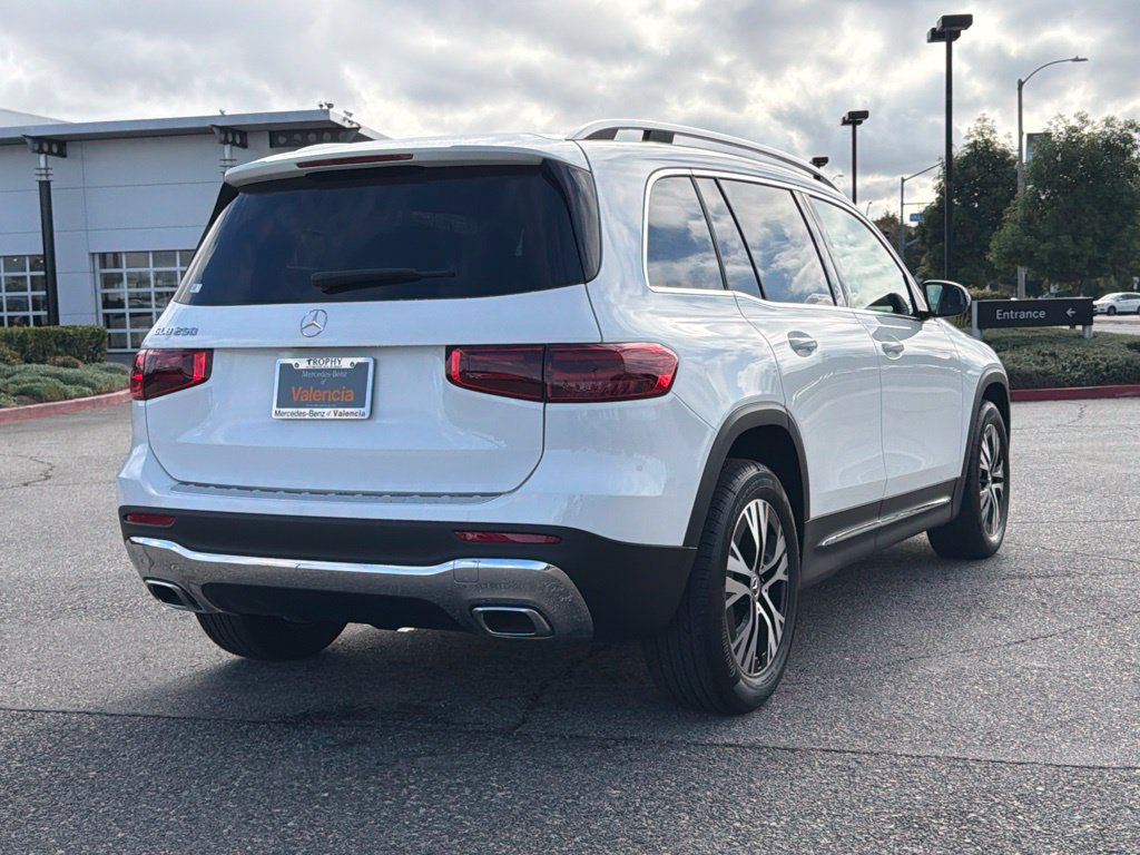 Used 2026 Mercedes-Benz GLB 250 image 8