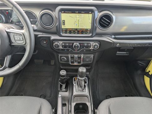 Used 2023 Jeep Wrangler Unlimited w/ Cold Weather Group AWD/4WD image 19