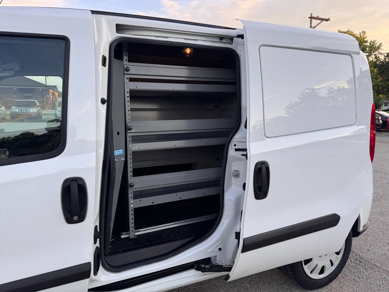 Used 2018 RAM ProMaster City Tradesman SLT FWD image 5