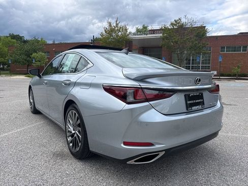 Used 2025 Lexus ES 350 Ultra Luxury FWD image 8