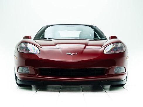 Used 2006 Chevrolet Corvette Coupe w/ Preferred Equipment Group RWD image 6