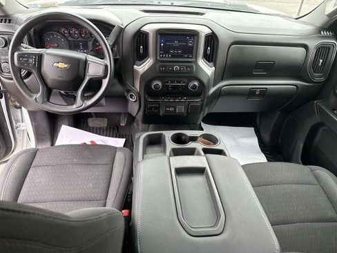 Used 2025 Chevrolet Silverado 2500 Custom w/ Custom Convenience Package AWD/4WD image 17
