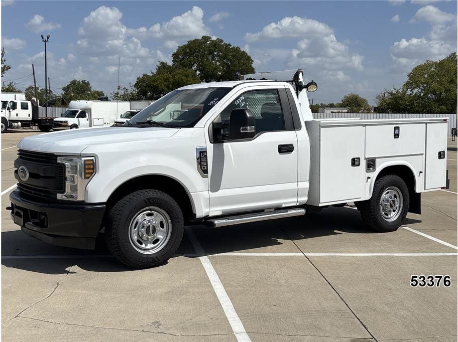 Used 2018 Ford F250 XL w/ Power Equipment Group RWD image 1