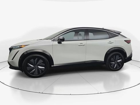 Used 2023 Nissan Ariya FWD image 7