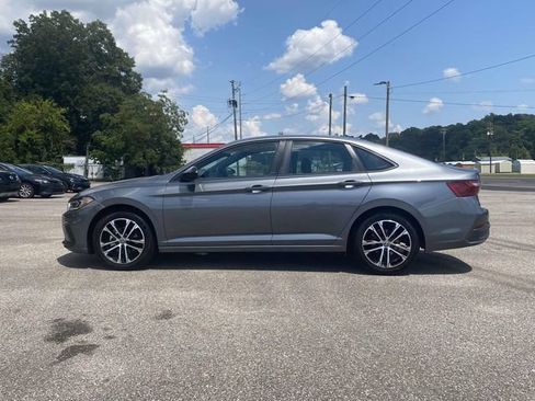 Used 2025 Volkswagen Jetta Sport FWD image 6