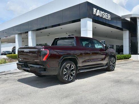 New 2025 GMC Sierra EV Denali image 9