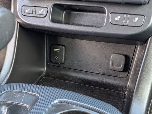 Used 2018 Chevrolet Colorado Z71 image 13