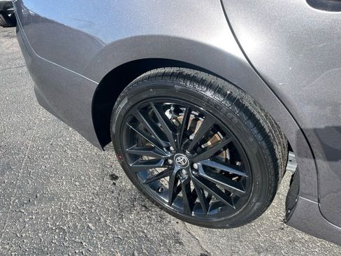 Used 2024 Toyota Camry XSE FWD image 3