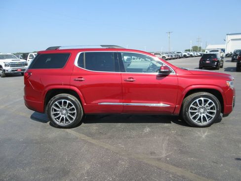 Certified 2021 GMC Acadia Denali w/ Denali Ultimate Package AWD/4WD image 5