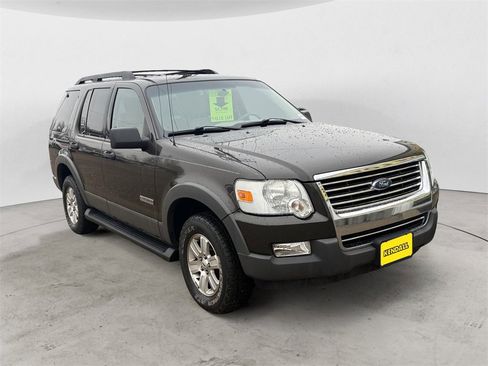 Used 2006 Ford Explorer XLT image 7