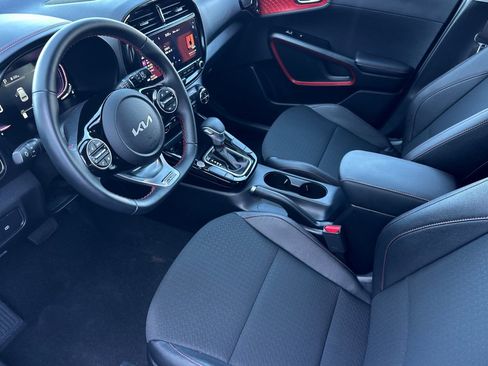 Used 2025 Kia Soul GT-Line FWD image 10