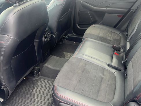 Used 2022 Ford Escape SEL w/ SEL Stealth AWD Package image 16