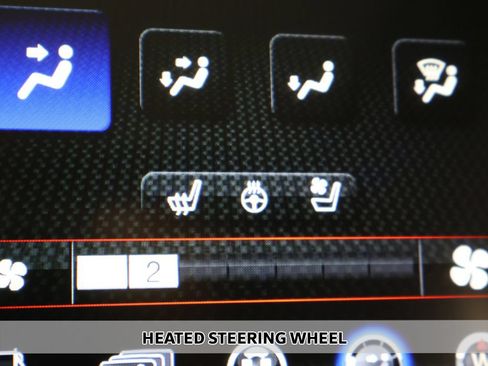 Used 2017 Jeep Cherokee Overland AWD/4WD image 8