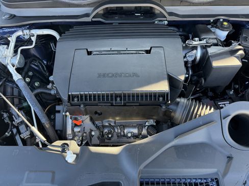 Used 2025 Honda Pilot Touring image 27