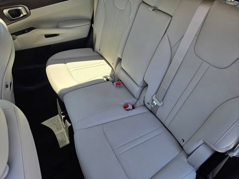 New 2026 Kia Sorento EX FWD image 18