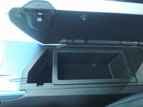 New 2026 Chevrolet Equinox EV LT image 23