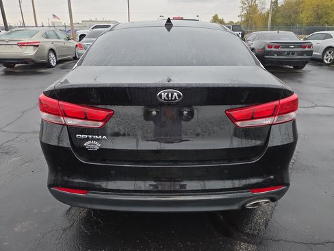Used 2018 Kia Optima LX w/ 17" Alloy Wheels Package image 4