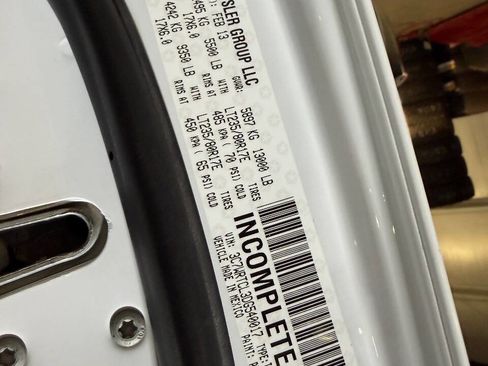 Used 2013 RAM 3500 Tradesman w/ Chrome Appearance Group image 48