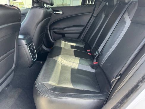 Used 2022 Dodge Charger SXT w/ Leather Interior Group RWD image 33