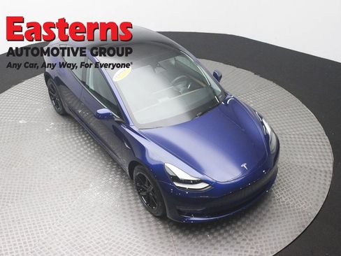 Used 2023 Tesla Model 3 Standard Range RWD image 3