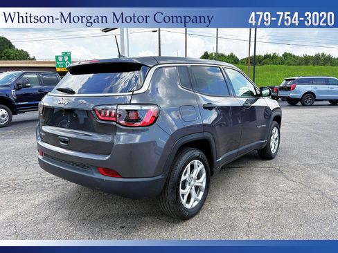 Used 2024 Jeep Compass Sport AWD/4WD image 6