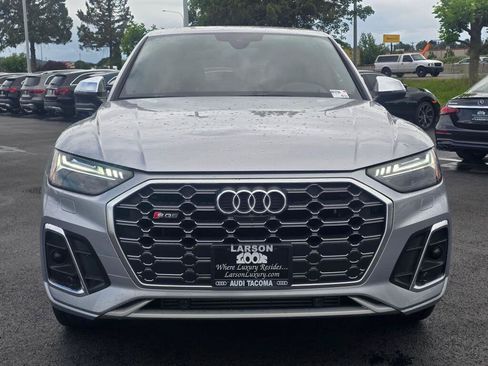 Used 2023 Audi SQ5 Prestige w/ Prestige Package AWD/4WD image 9
