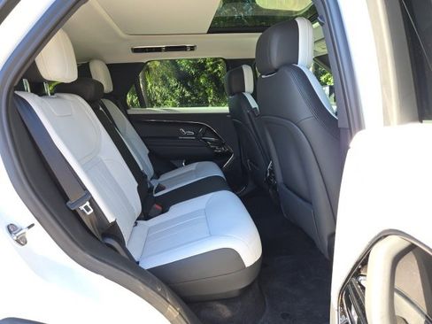 Used 2024 Land Rover Range Rover Sport Dynamic SE image 10