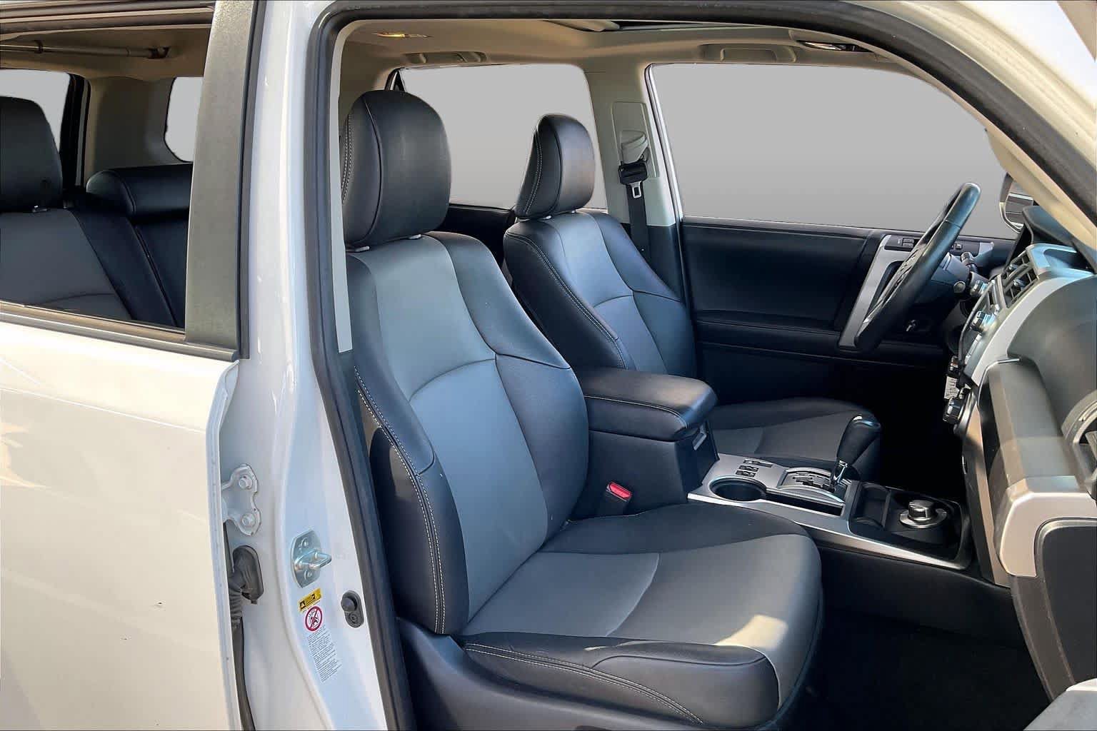 Used 2019 Toyota 4Runner SR5 Premium AWD/4WD image 9