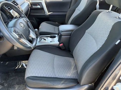 Used 2018 Toyota 4Runner SR5 AWD/4WD image 20