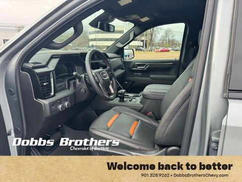 Used 2025 GMC Sierra 1500 AT4 AWD/4WD image 9