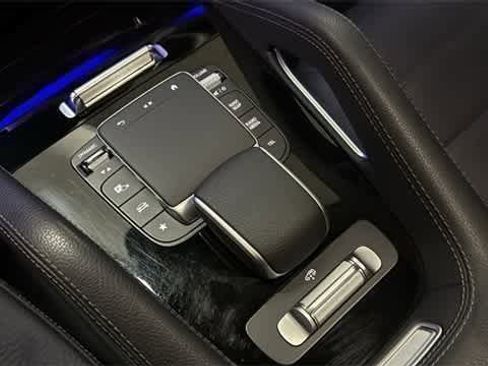 Used 2024 Mercedes-Benz GLS 580 4MATIC image 24