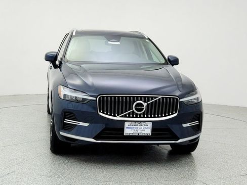 Certified 2022 Volvo XC60 T8 Inscription Expression w/ Climate Package image 2