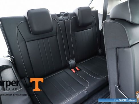 Used 2022 Volkswagen Tiguan SE image 39