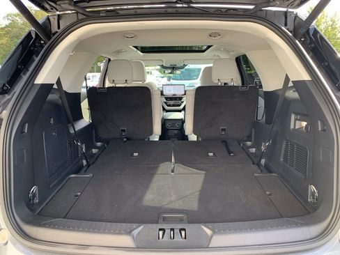 Certified 2025 Ford Explorer Active w/ Active Comfort Package image 13