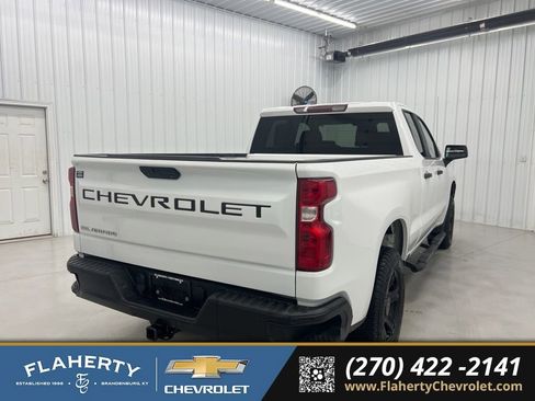 Used 2019 Chevrolet Silverado 1500 W/T w/ WT Convenience Package image 3