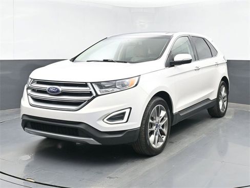 Used 2015 Ford Edge Titanium w/ Equipment Group 301A image 5
